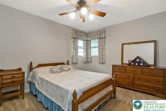 1328 Russett Road, Upper Macungie Twp, PA 18104