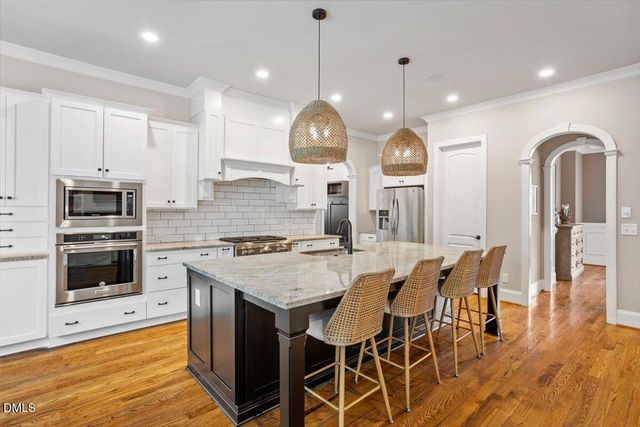 2405 Vetrina Way, Apex, NC 27502