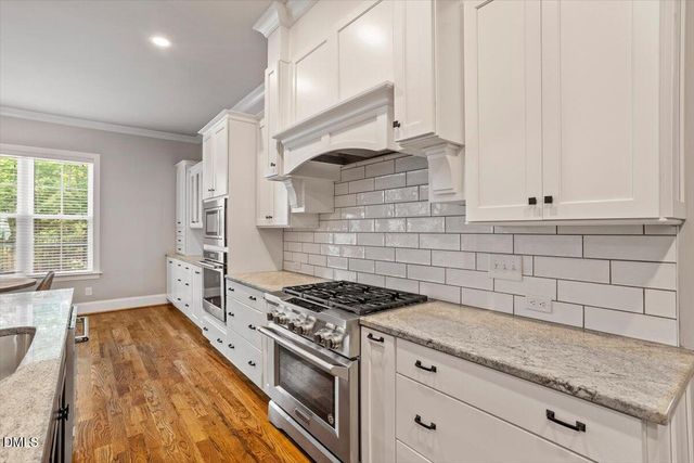 2405 Vetrina Way, Apex, NC 27502