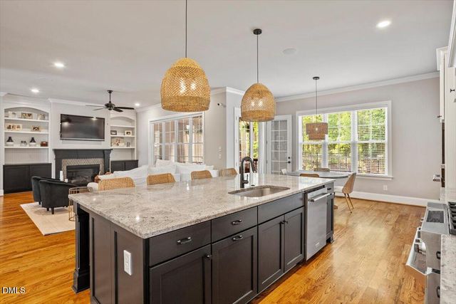 2405 Vetrina Way, Apex, NC 27502