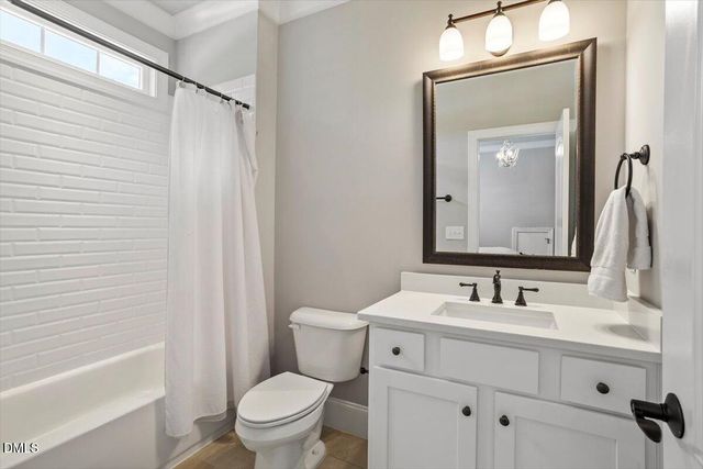 2405 Vetrina Way, Apex, NC 27502