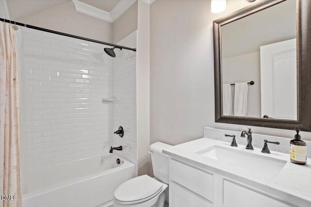 2405 Vetrina Way, Apex, NC 27502