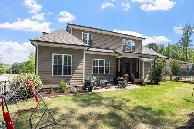 2405 Vetrina Way, Apex, NC 27502