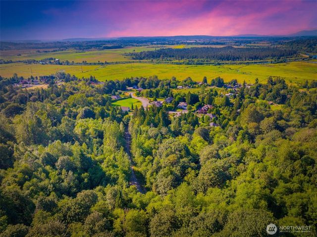 5555 70th Drive SE, Snohomish, WA 98290