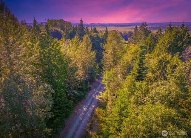 5555 70th Drive SE, Snohomish, WA 98290