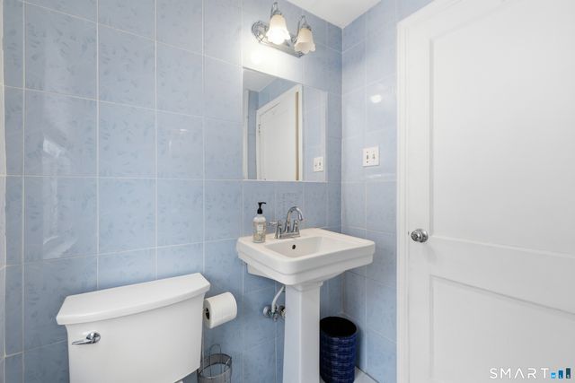 49 Tyler Street, Bloomfield, CT 06002