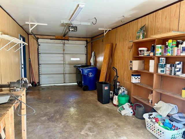 2208 Beauvour Court, Kokomo, IN 46902