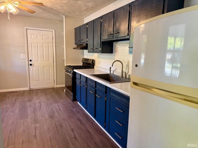 2208 Beauvour Court, Kokomo, IN 46902