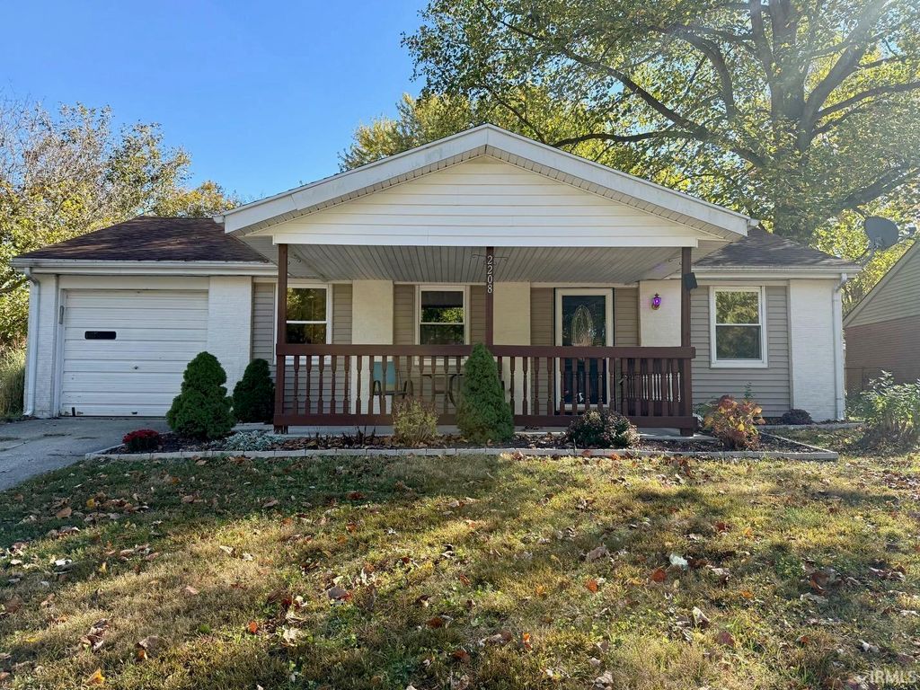 2208 Beauvour Court, Kokomo, IN 46902