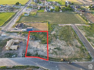 4652 W 2330 S # 2, Taylor, UT 84401