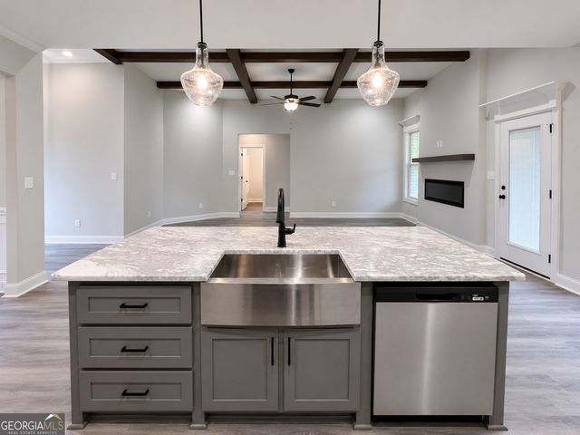 3379 Houser Mill Road, Byron, GA 31008