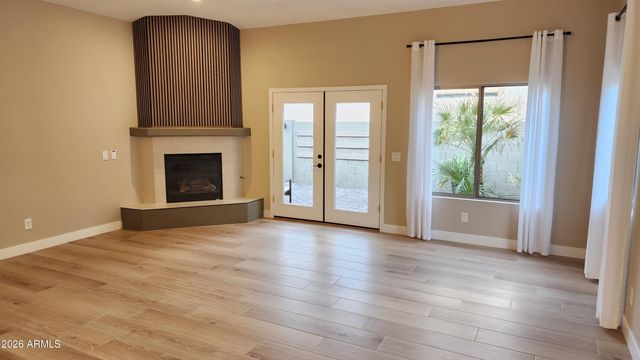 18650 N 91ST Avenue 901, Peoria, AZ 85382