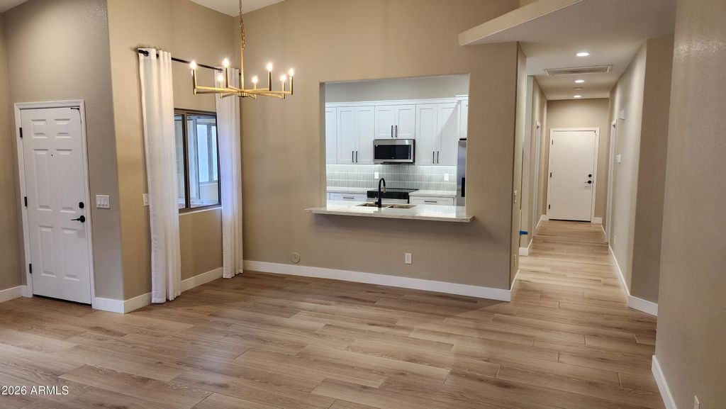 18650 N 91ST Avenue 901, Peoria, AZ 85382