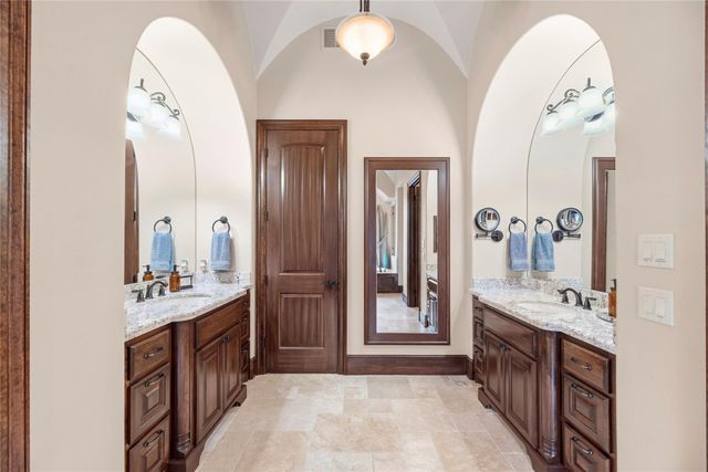 10114 E Frio River Circle N, Cypress, TX 77433