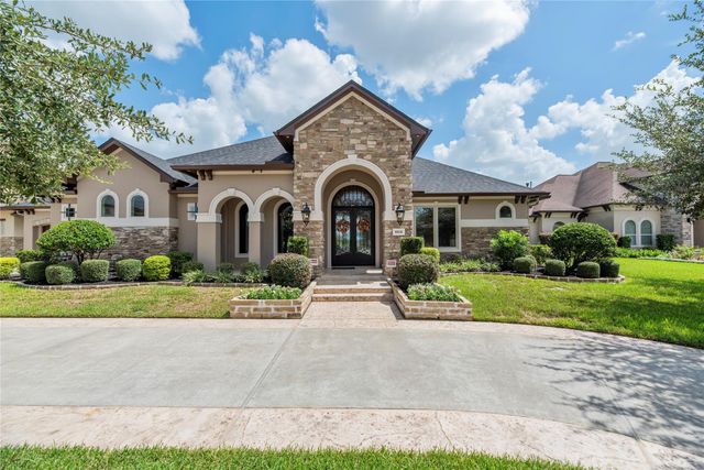10114 E Frio River Circle N, Cypress, TX 77433