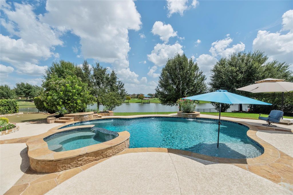 10114 E Frio River Circle N, Cypress, TX 77433