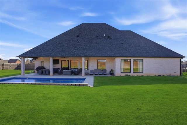 651 SW Eden Pl, Lawton, OK 73505