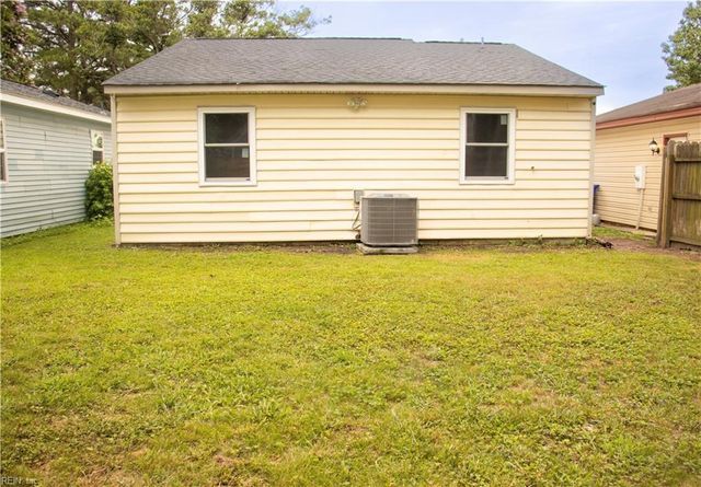 3818 Peach Orchard CIR, Portsmouth, VA 23703