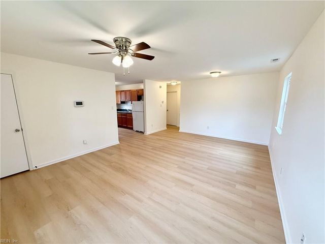 3818 Peach Orchard CIR, Portsmouth, VA 23703
