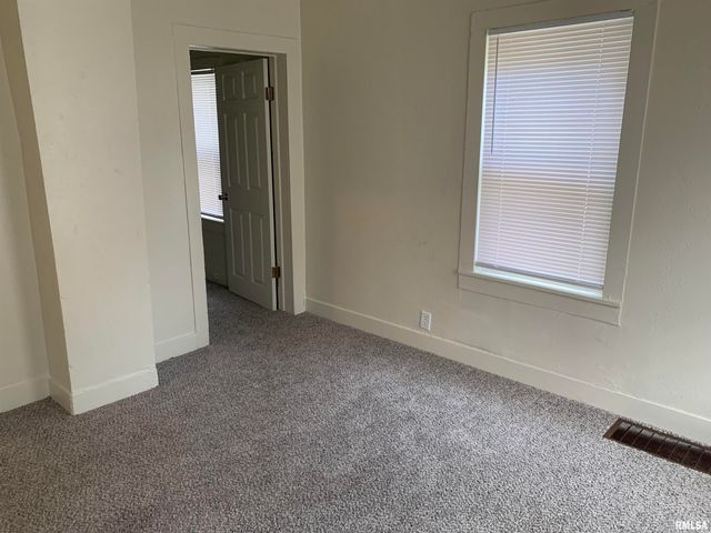 627 FAIRHOLM Avenue, Peoria, IL 61603
