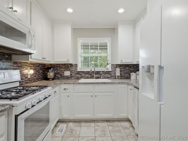 5603 E 96th Street N, Sperry, OK 74073