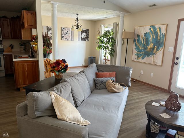 1189 Kinross Drive, Avon, IN 46123