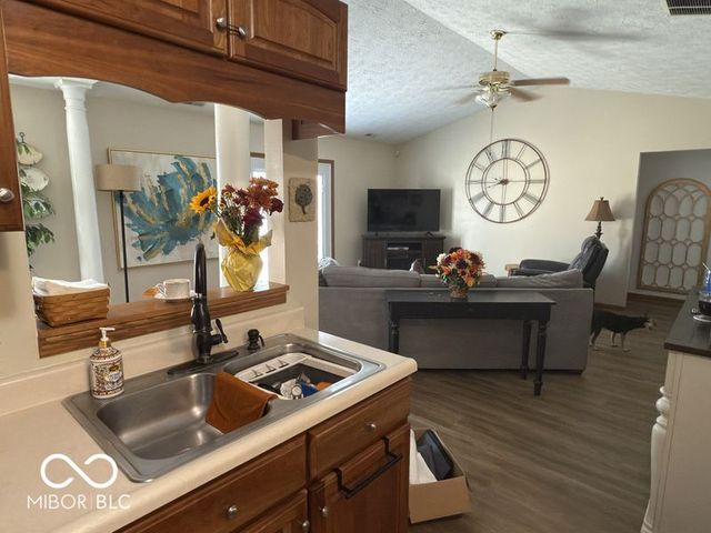 1189 Kinross Drive, Avon, IN 46123