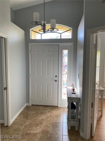 5301 Whitten DR 81, Naples, FL 34104