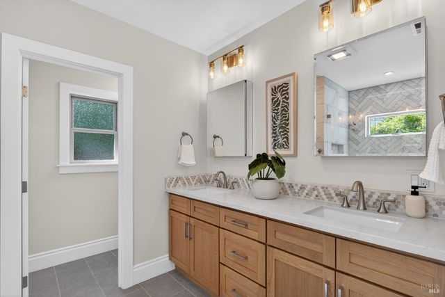 617 G St, Petaluma, CA 94952