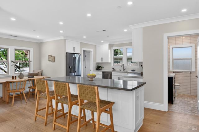 617 G St, Petaluma, CA 94952