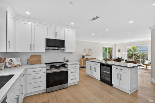 617 G St, Petaluma, CA 94952