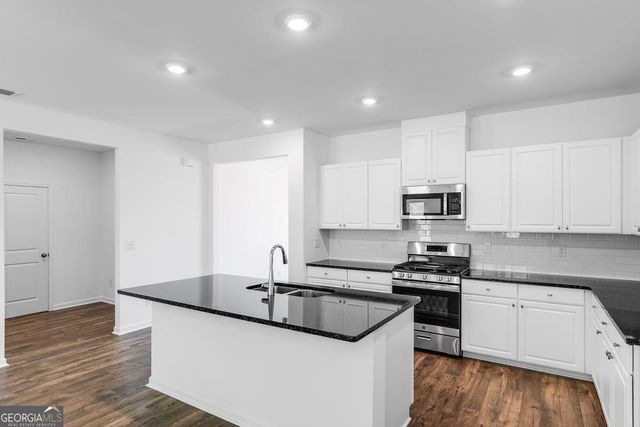 233 Groveton Court, Euharlee, GA 30145