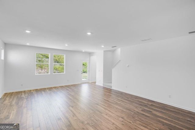 233 Groveton Court, Euharlee, GA 30145