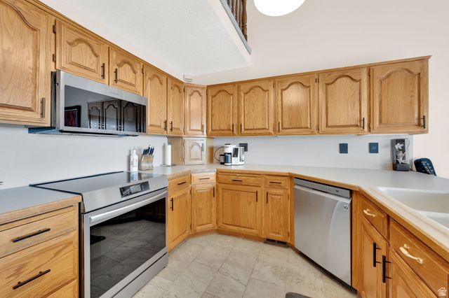 5057 S RIDGEDALE DR, Ogden, UT 84403