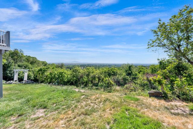 5057 S RIDGEDALE DR, Ogden, UT 84403