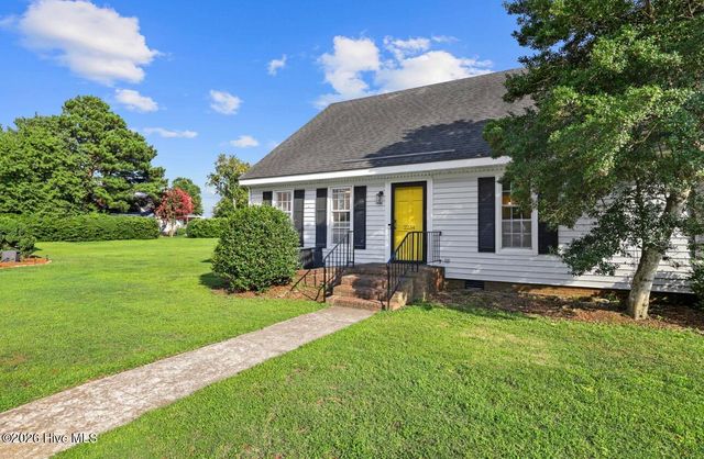 2234 N Nash Place N, Wilson, NC 27896