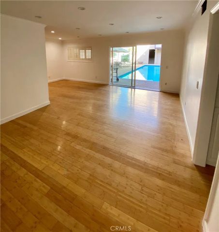 310 N Jackson Street 104, Glendale, CA 91206