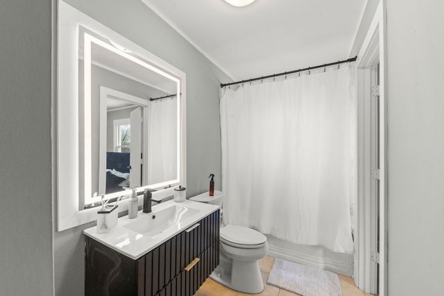 1364 Leslie Lane, Glendale Heights, IL 60139