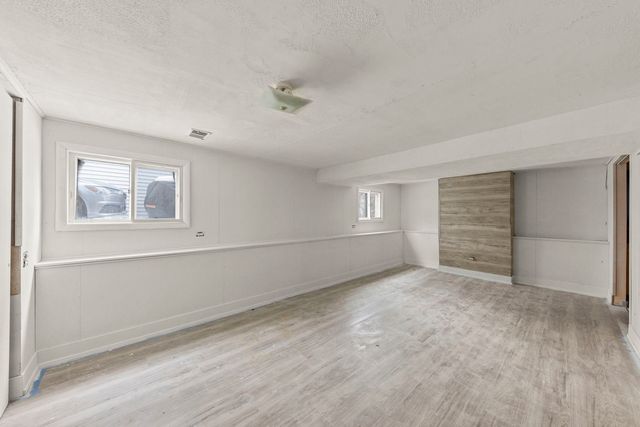 1364 Leslie Lane, Glendale Heights, IL 60139