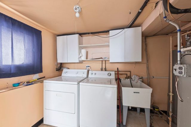 1364 Leslie Lane, Glendale Heights, IL 60139