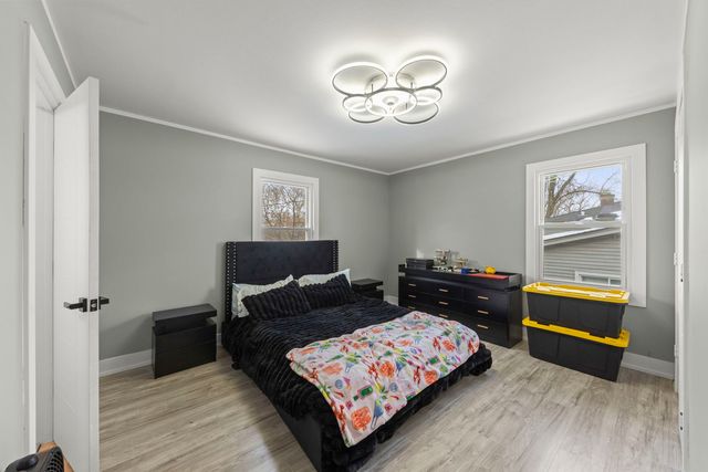 1364 Leslie Lane, Glendale Heights, IL 60139