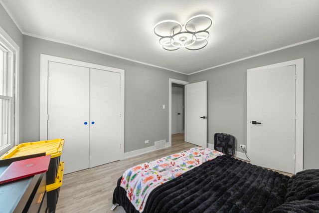 1364 Leslie Lane, Glendale Heights, IL 60139