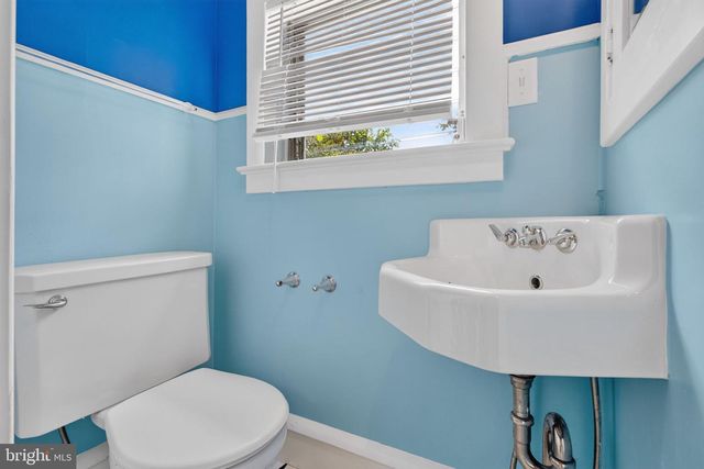 109 OAK ST, Elmer, NJ 08318