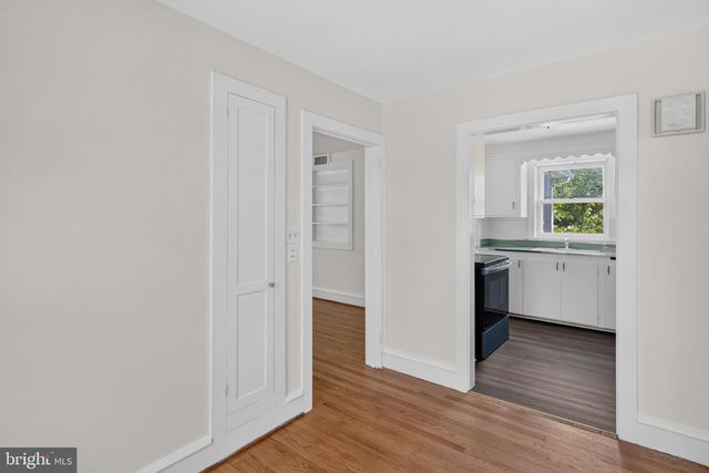 109 OAK ST, Elmer, NJ 08318