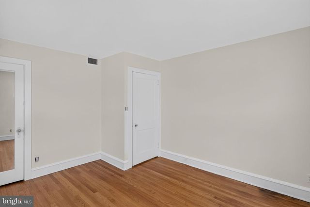 109 OAK ST, Elmer, NJ 08318