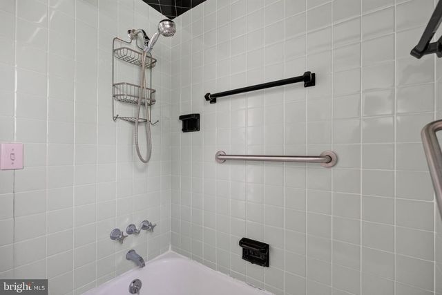 109 OAK ST, Elmer, NJ 08318