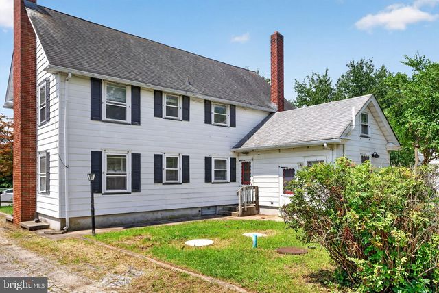 109 OAK ST, Elmer, NJ 08318