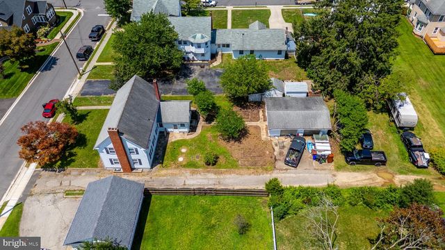 109 OAK ST, Elmer, NJ 08318