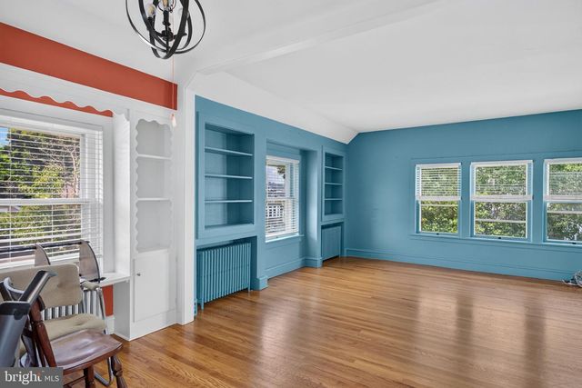 109 OAK ST, Elmer, NJ 08318