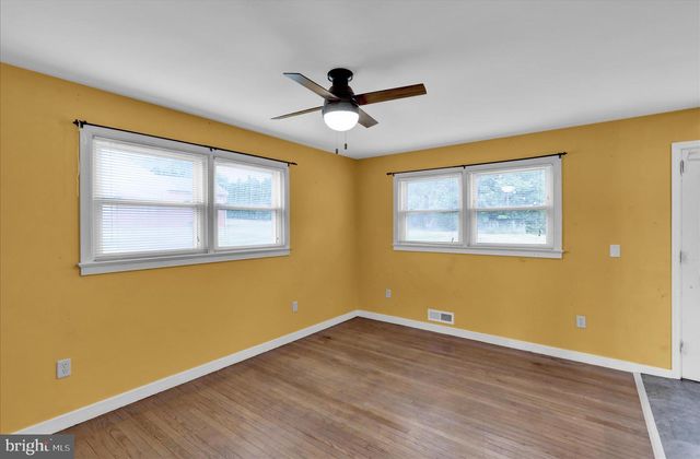 3329 WILLOW GROVE AVE, Reading, PA 19605
